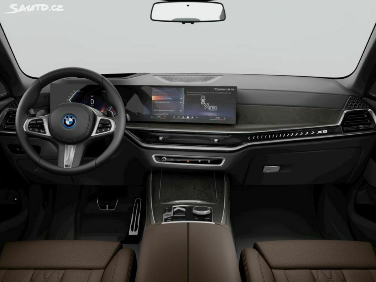 Fotografie vozu - klik pro zvětšení