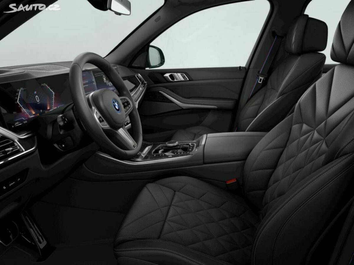 Fotografie vozu - klik pro zvětšení