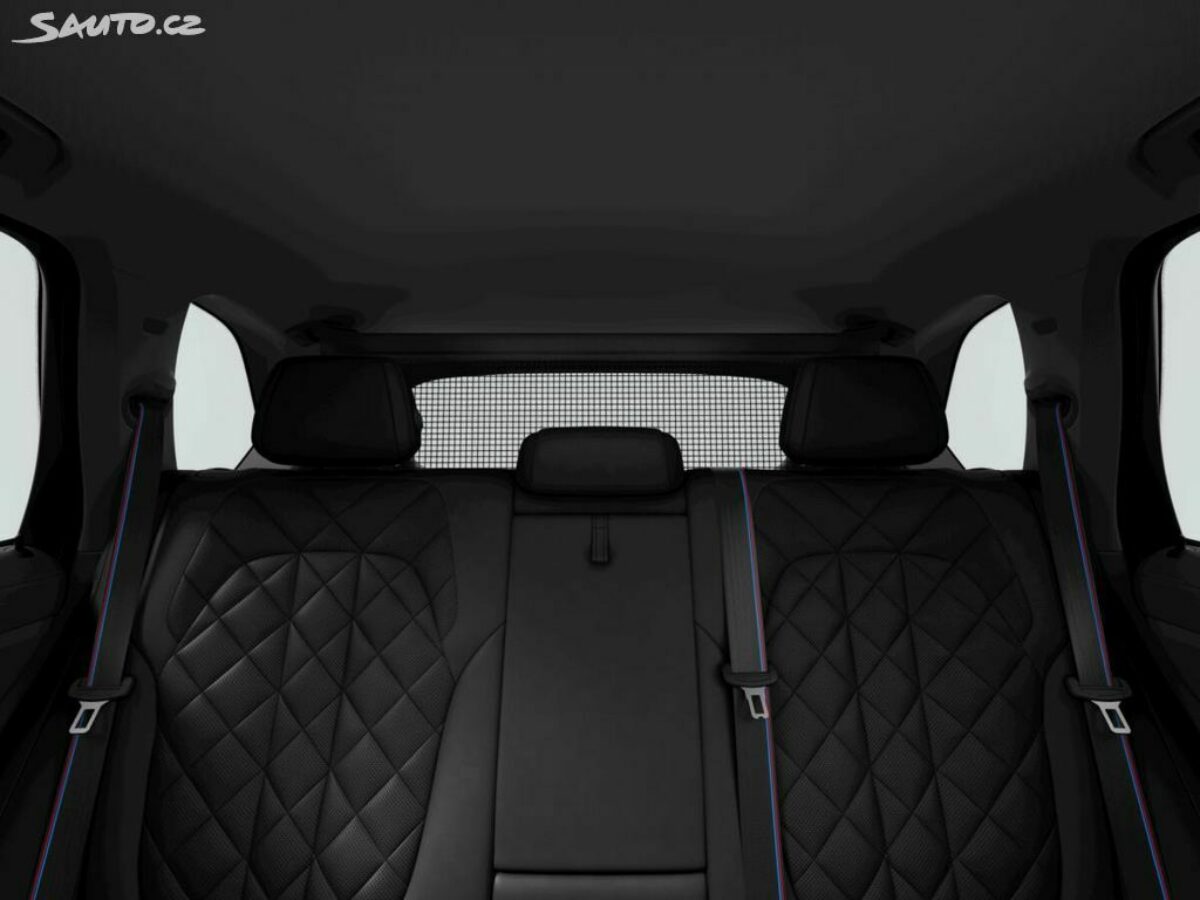 Fotografie vozu - klik pro zvětšení