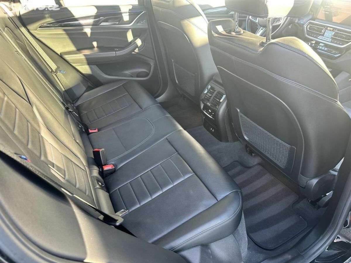 Fotografie vozu - klik pro zvětšení