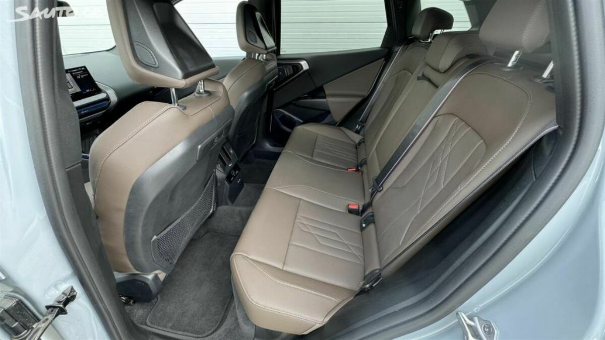 Fotografie vozu - klik pro zvětšení