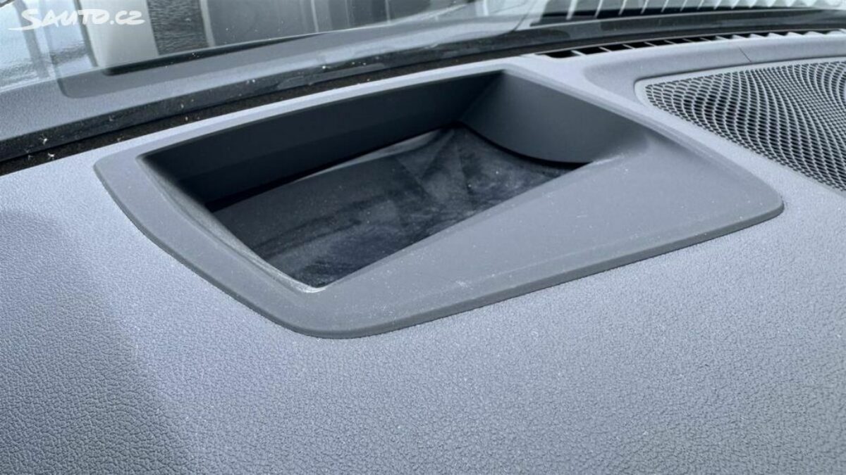 Fotografie vozu - klik pro zvětšení