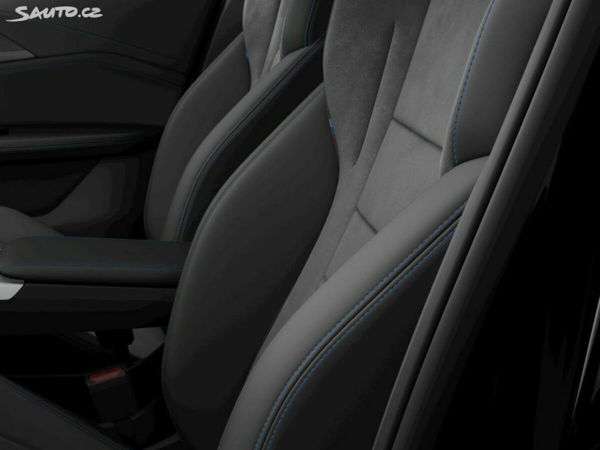 Fotografie vozu - klik pro zvětšení