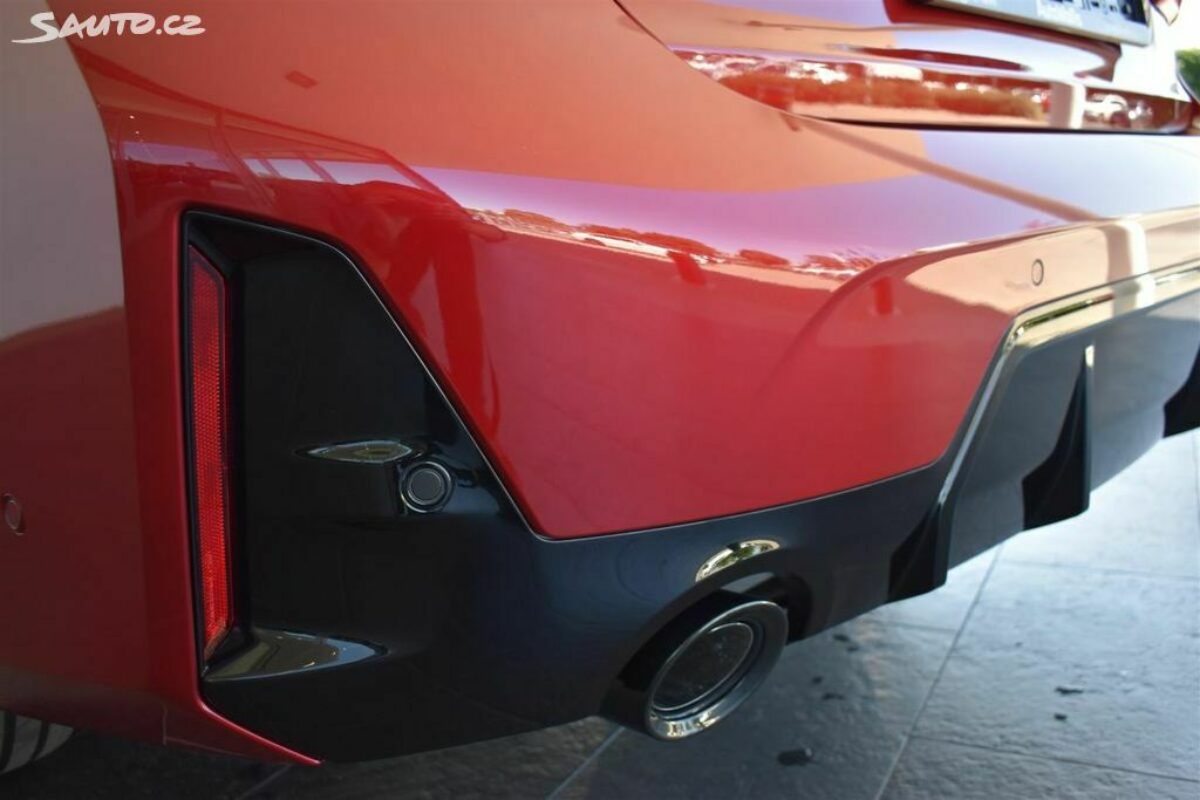 Fotografie vozu - klik pro zvětšení