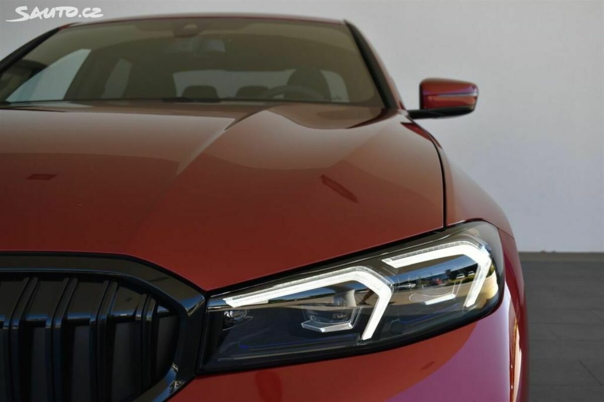 Fotografie vozu - klik pro zvětšení