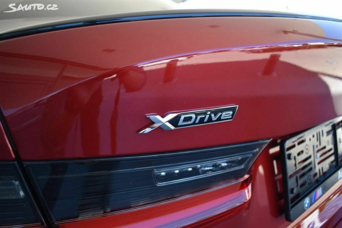 Fotografie vozu - klik pro zvětšení