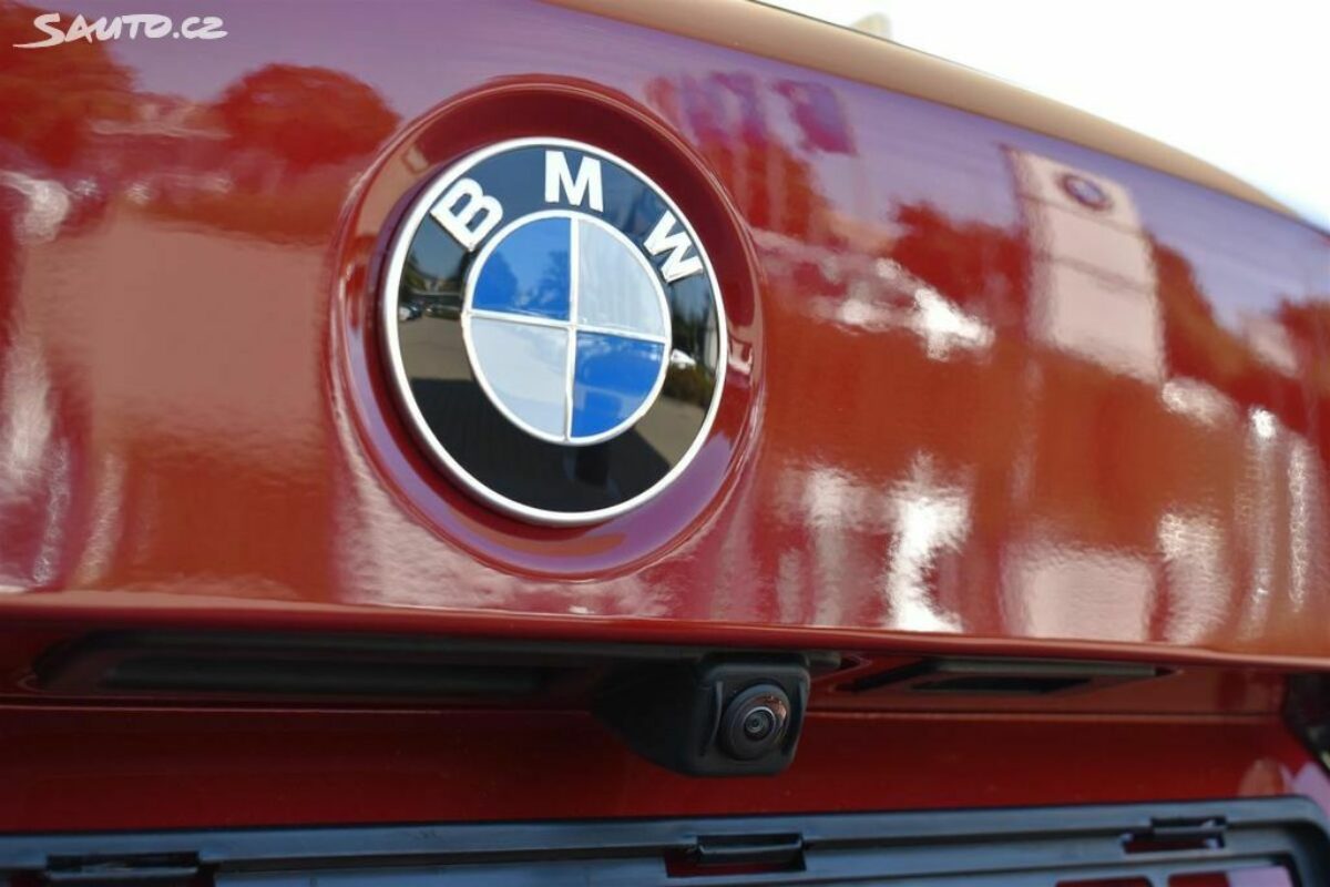 Fotografie vozu - klik pro zvětšení