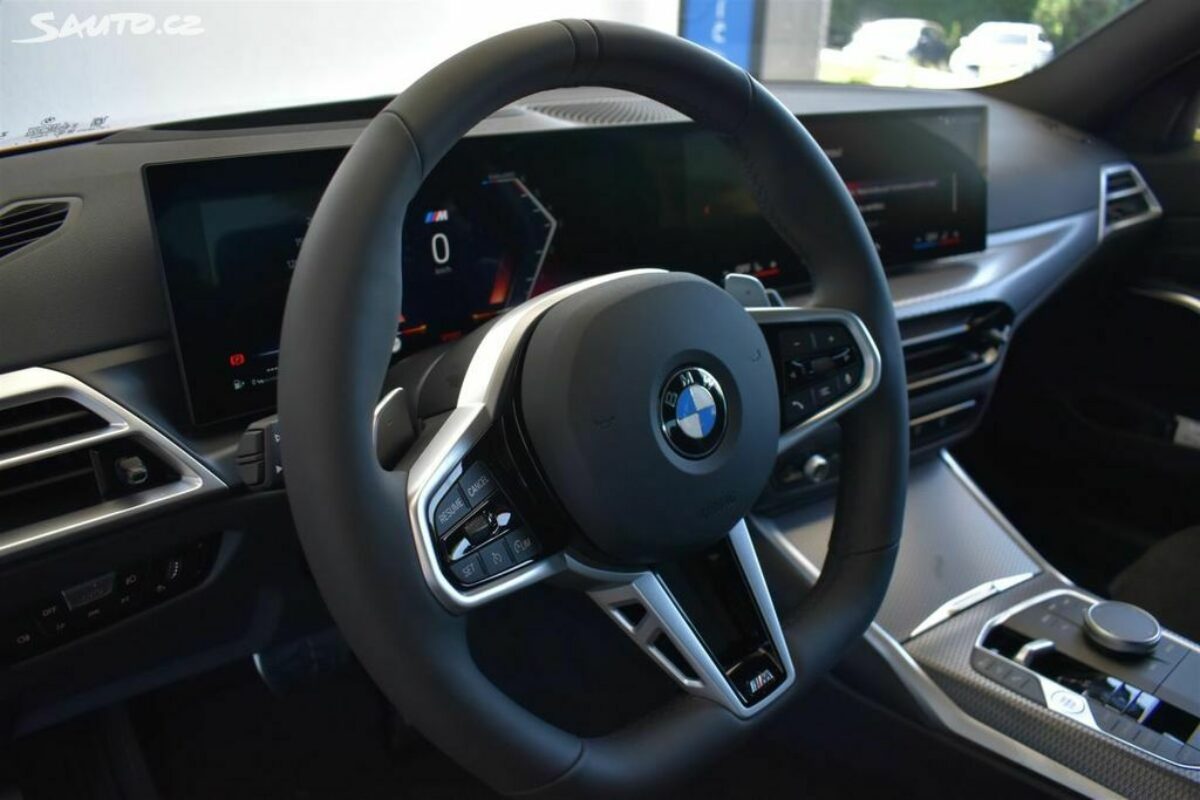 Fotografie vozu - klik pro zvětšení