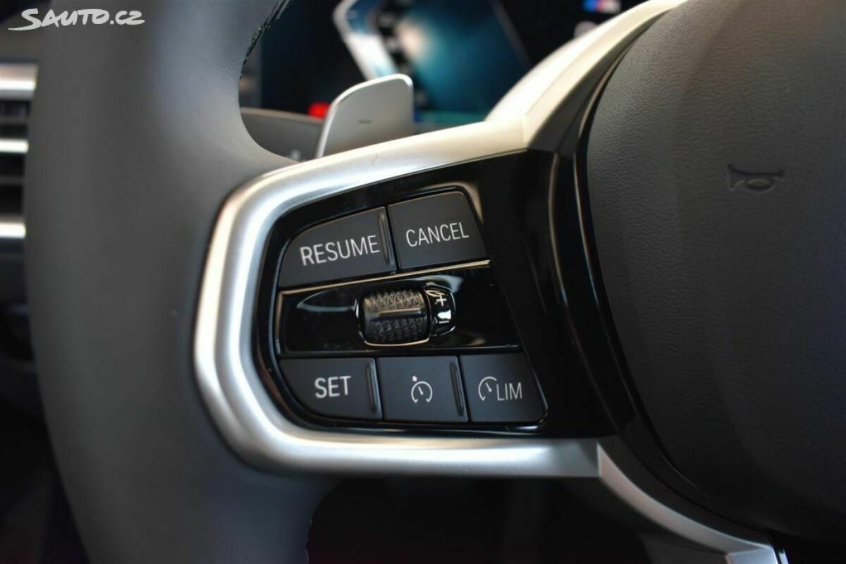 Fotografie vozu - klik pro zvětšení