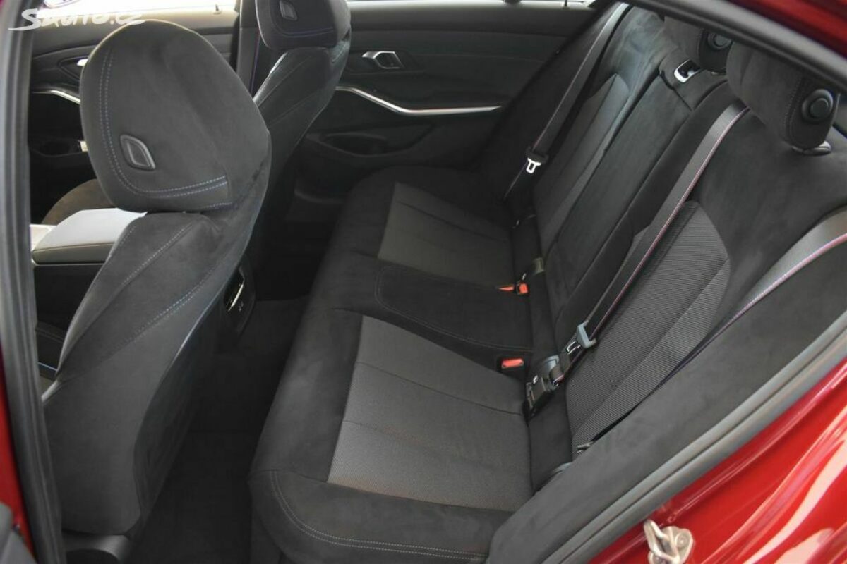 Fotografie vozu - klik pro zvětšení