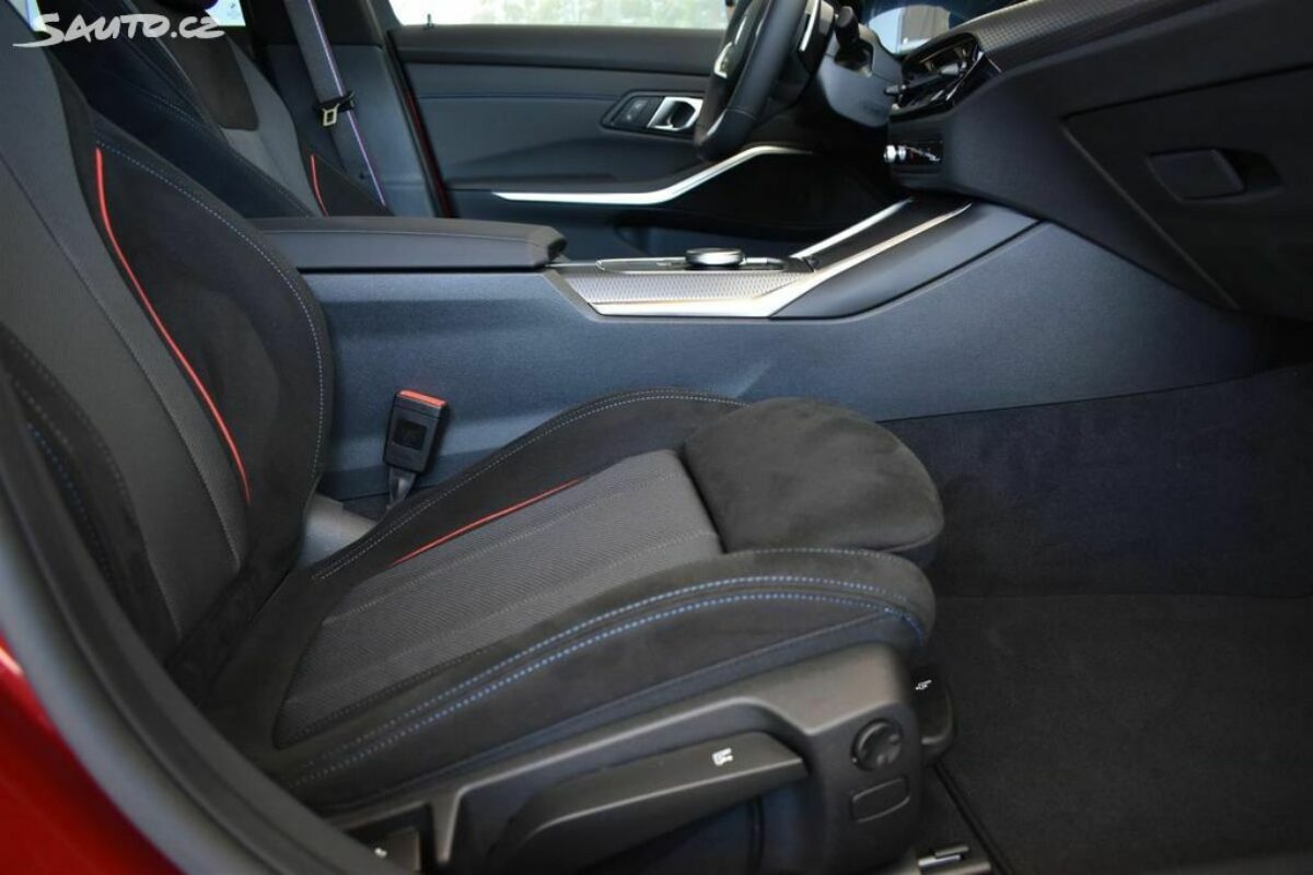 Fotografie vozu - klik pro zvětšení