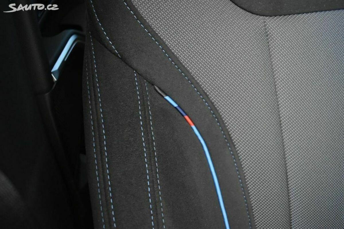 Fotografie vozu - klik pro zvětšení