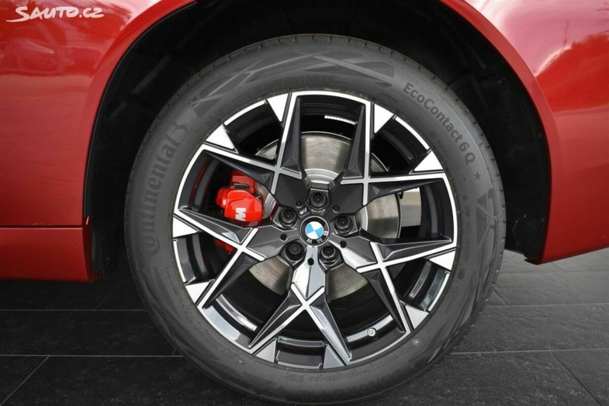 Fotografie vozu - klik pro zvětšení