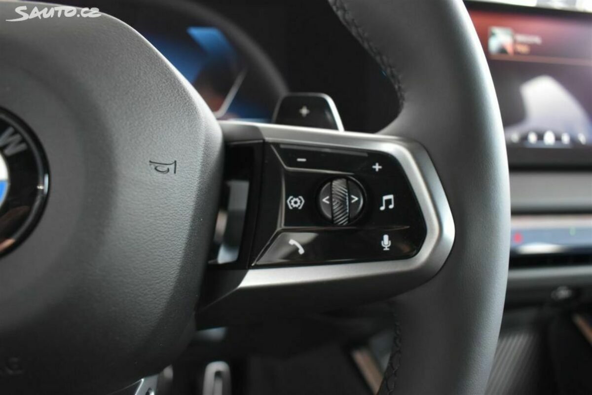 Fotografie vozu - klik pro zvětšení