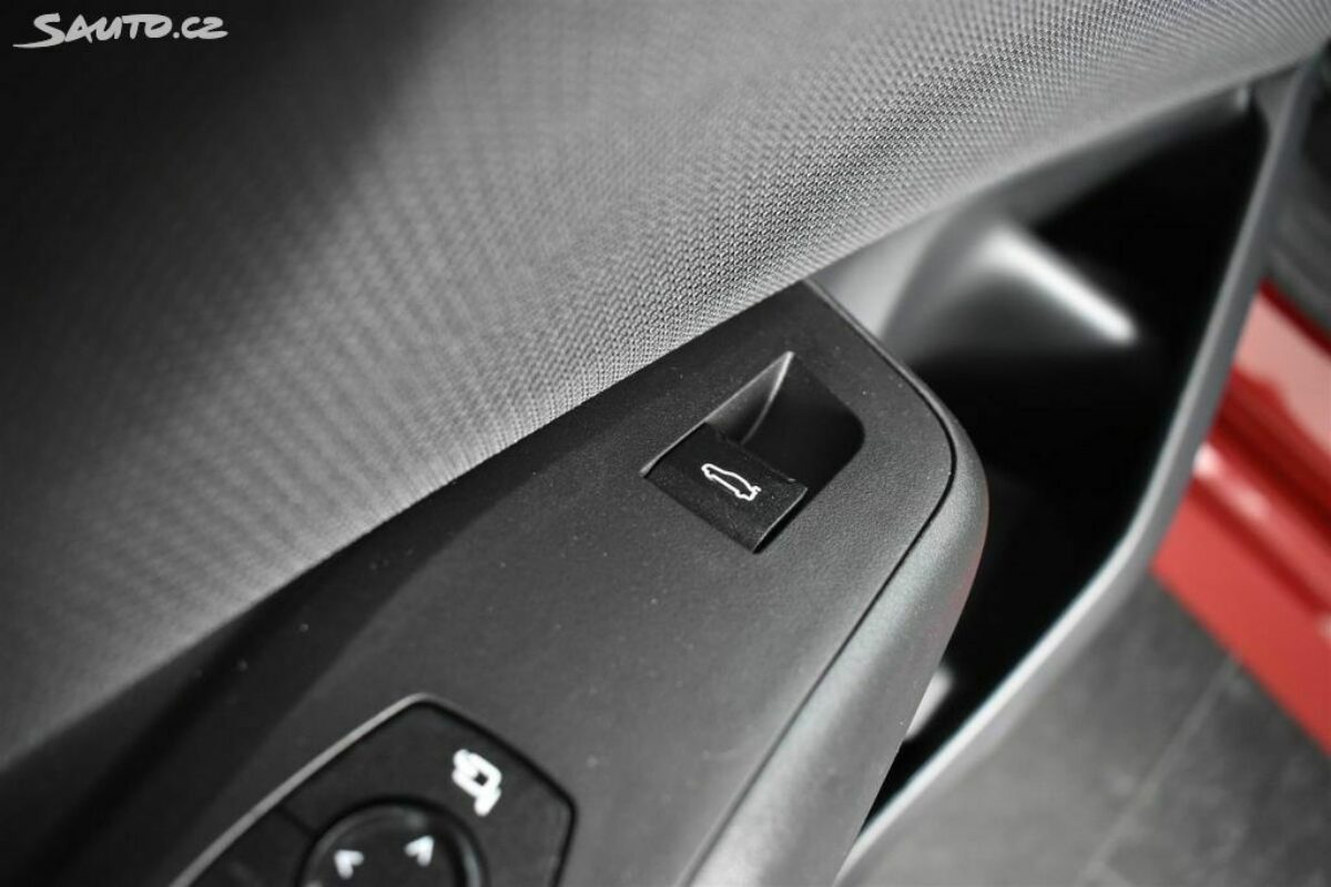 Fotografie vozu - klik pro zvětšení