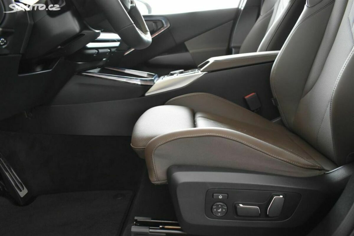 Fotografie vozu - klik pro zvětšení