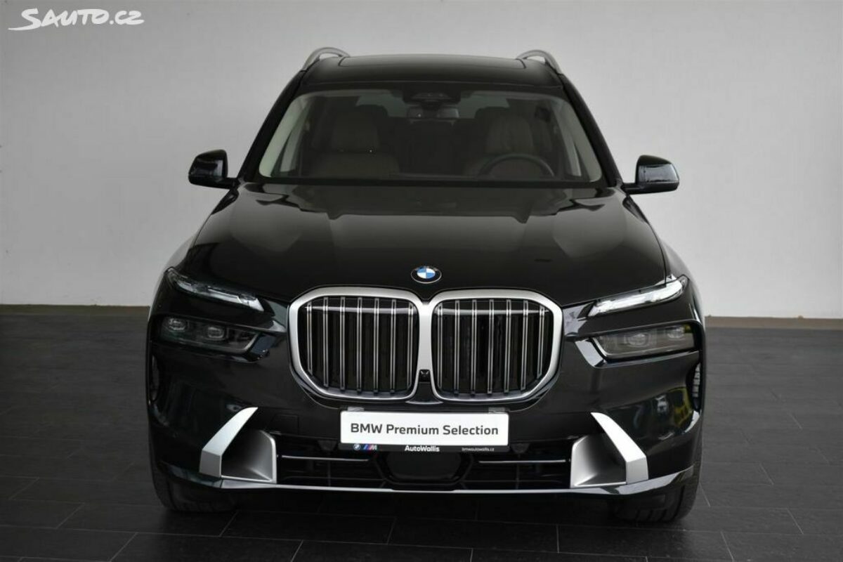 Fotografie vozu - klik pro zvětšení