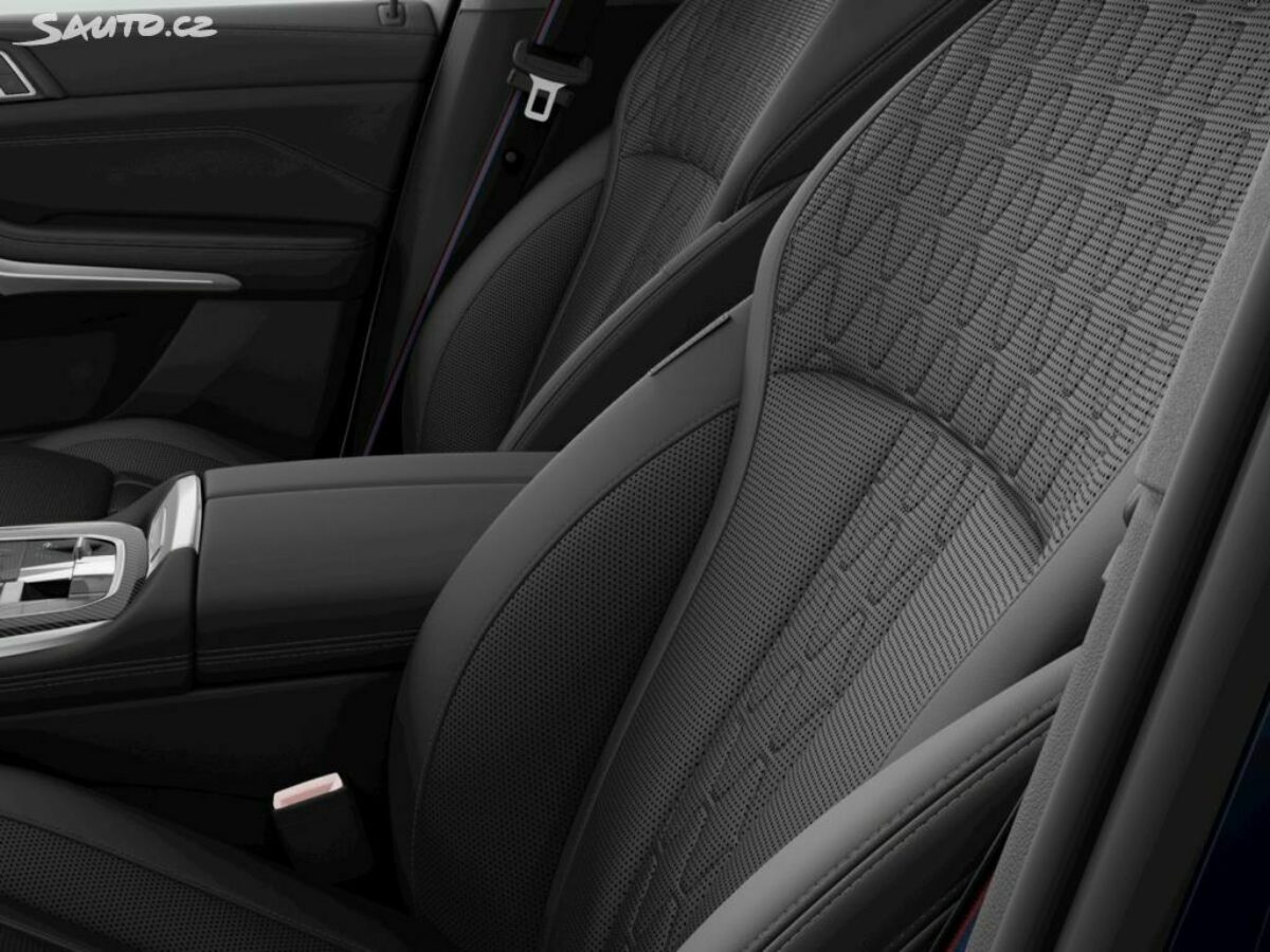 Fotografie vozu - klik pro zvětšení