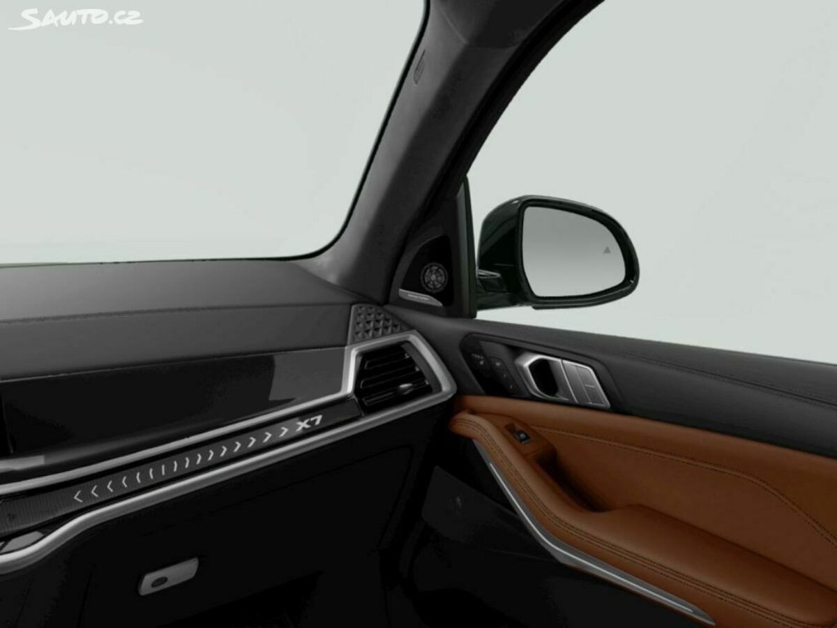 Fotografie vozu - klik pro zvětšení