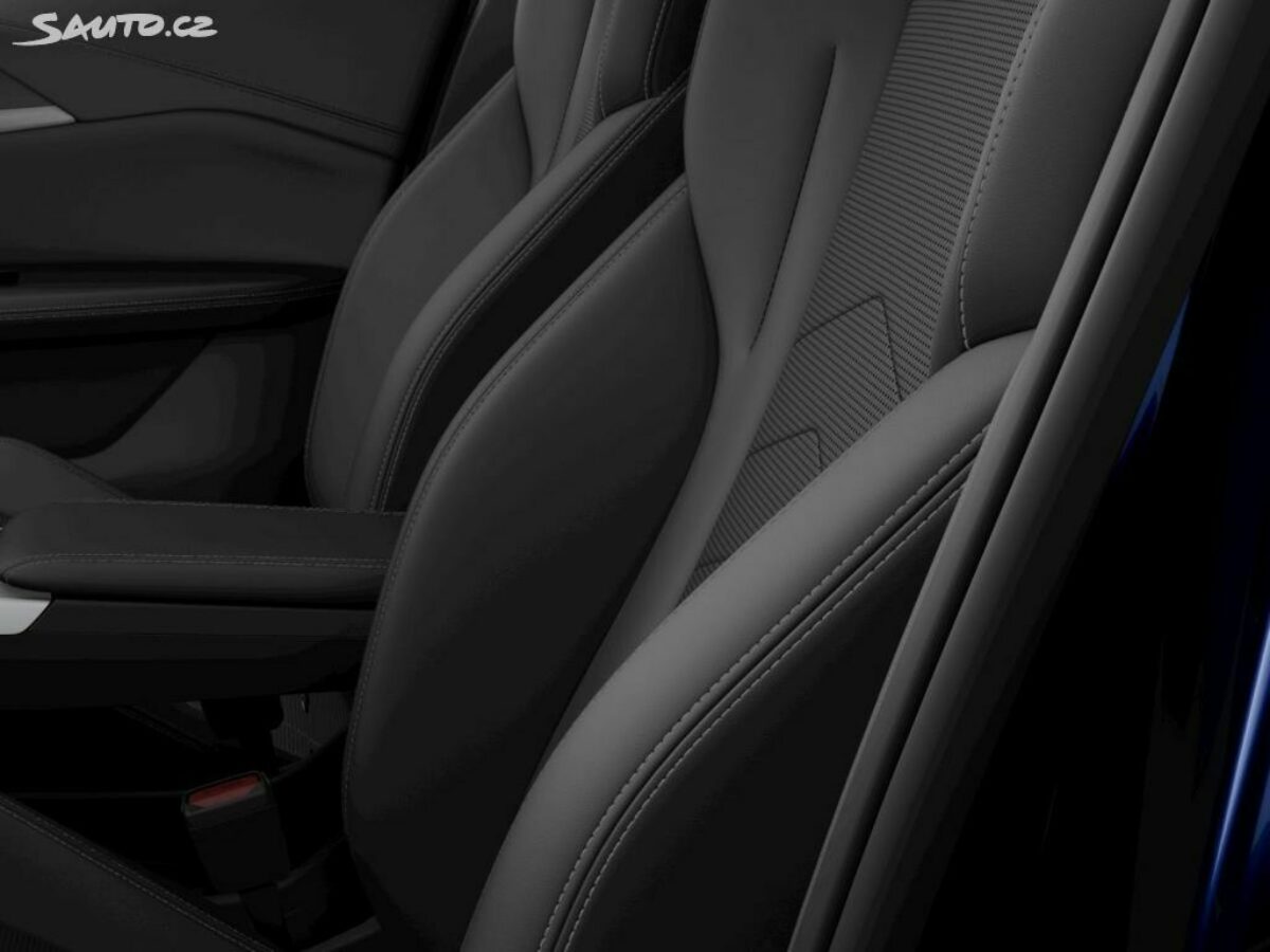 Fotografie vozu - klik pro zvětšení