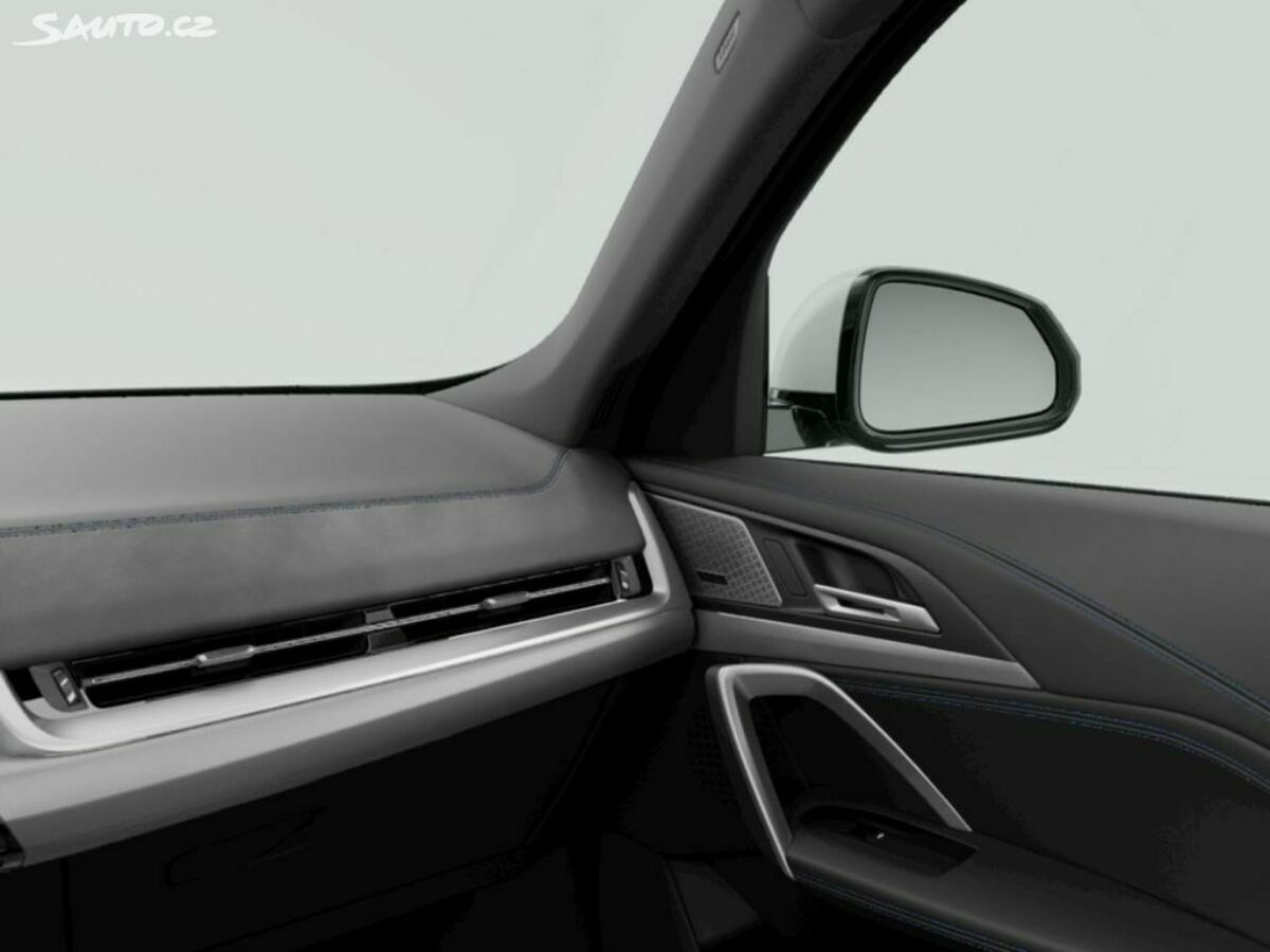 Fotografie vozu - klik pro zvětšení