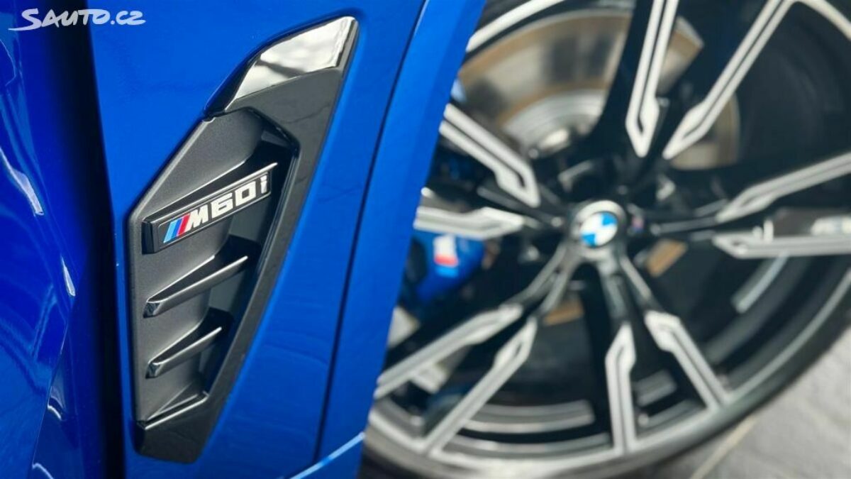 Fotografie vozu - klik pro zvětšení