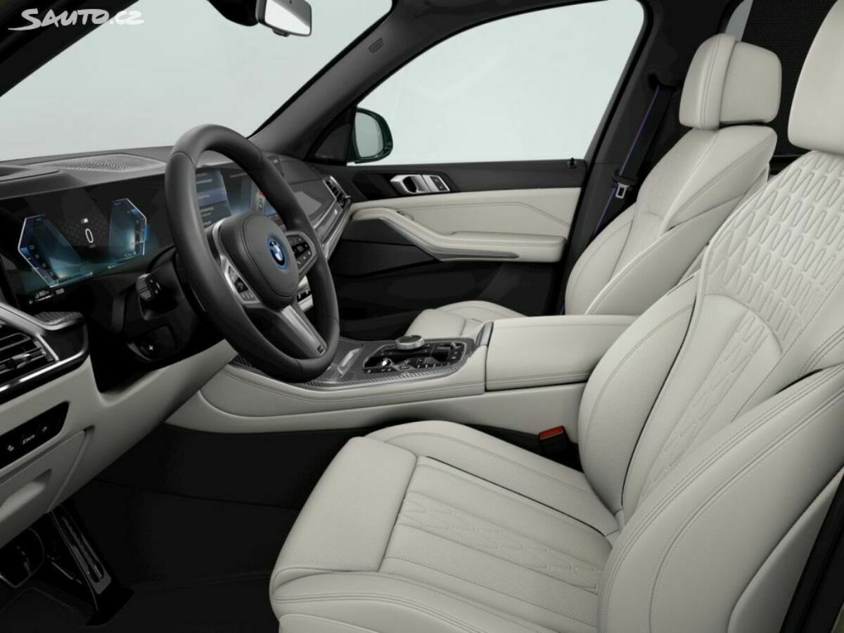 Fotografie vozu - klik pro zvětšení