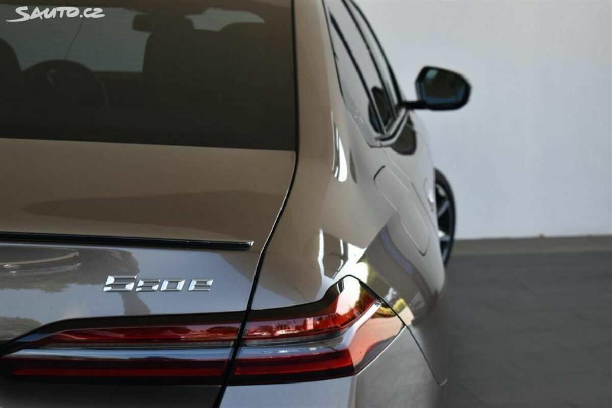 Fotografie vozu - klik pro zvětšení