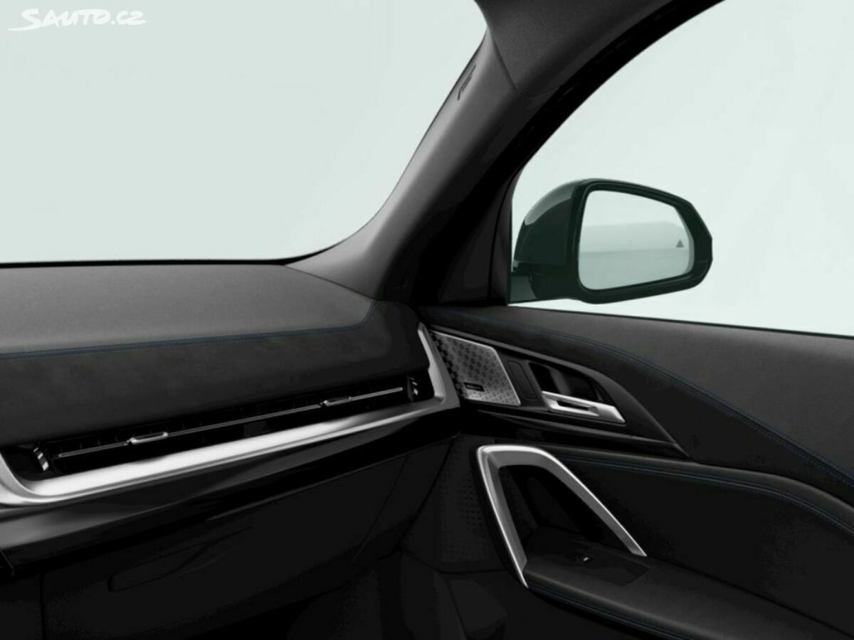 Fotografie vozu - klik pro zvětšení