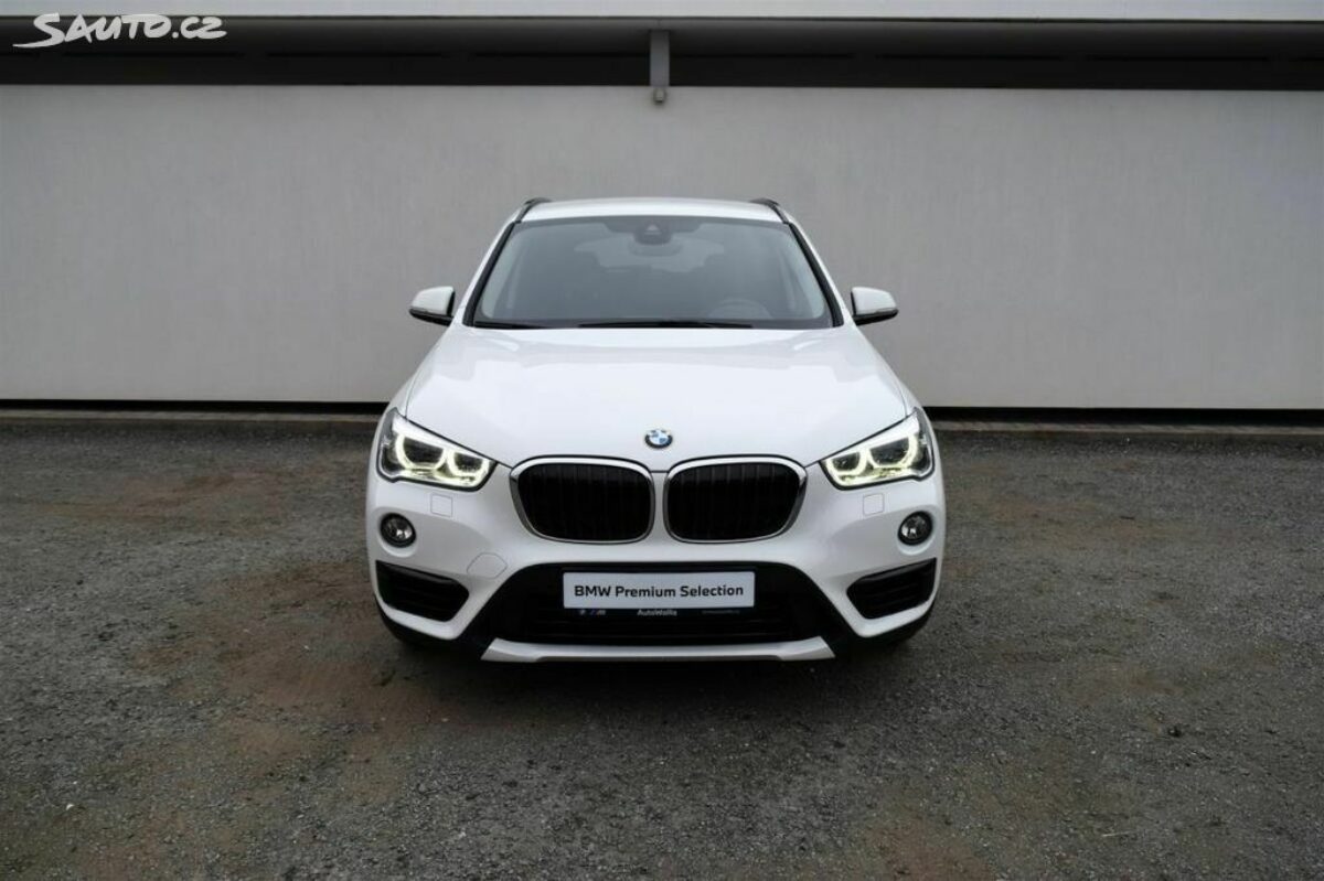 Fotografie vozu - klik pro zvětšení