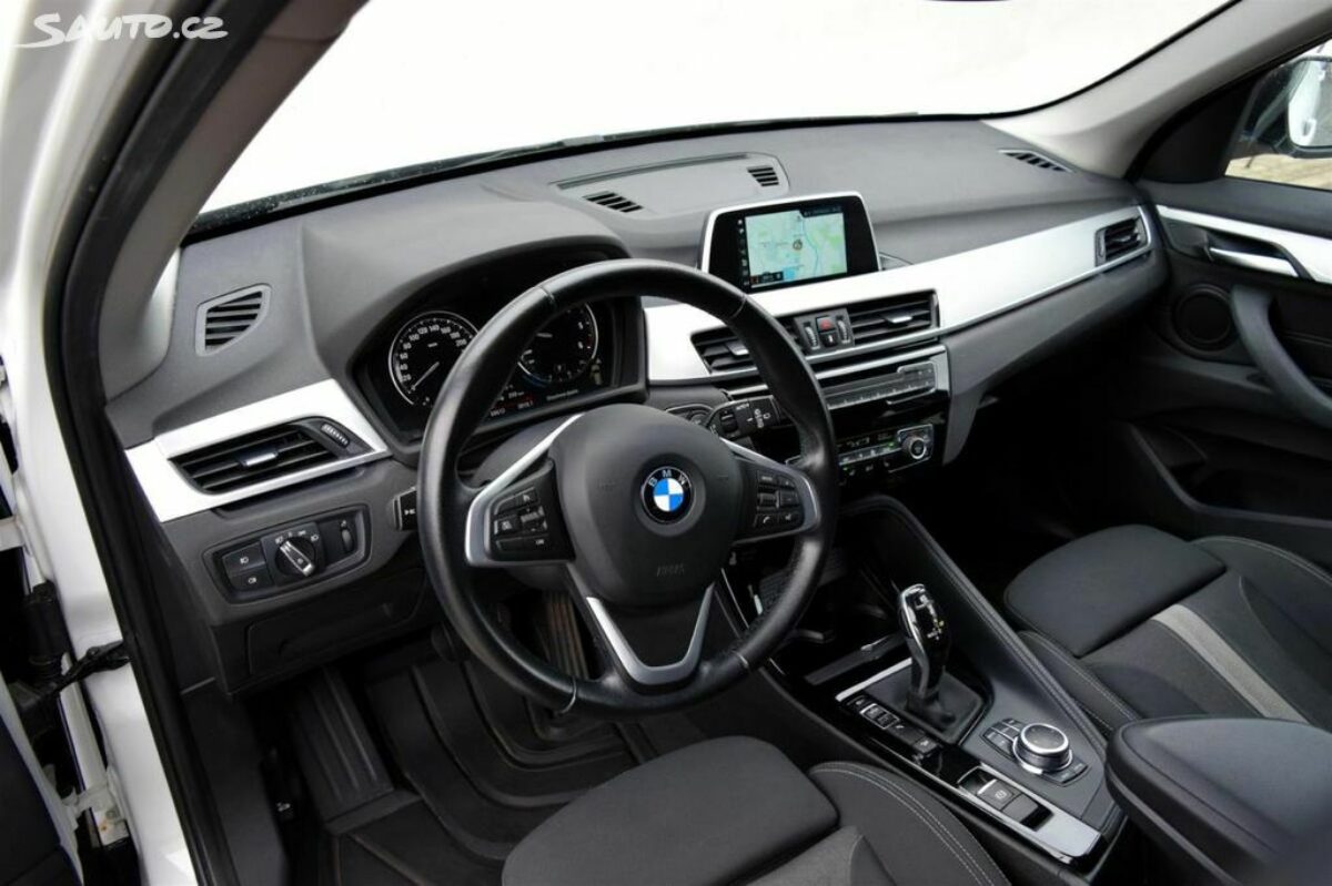 Fotografie vozu - klik pro zvětšení