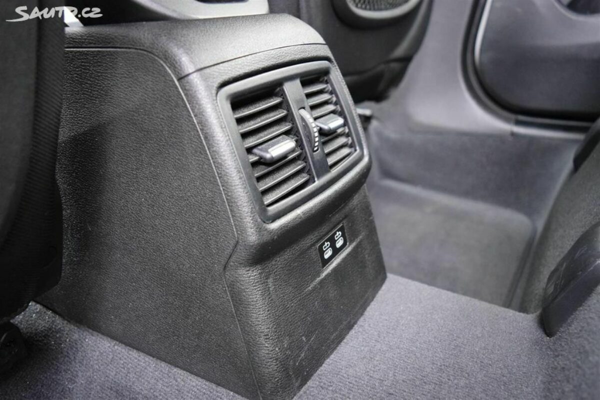 Fotografie vozu - klik pro zvětšení