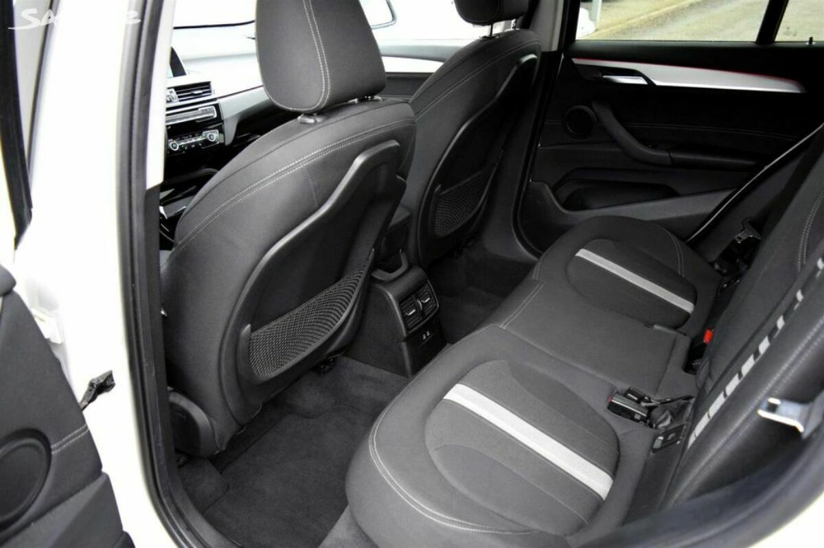 Fotografie vozu - klik pro zvětšení