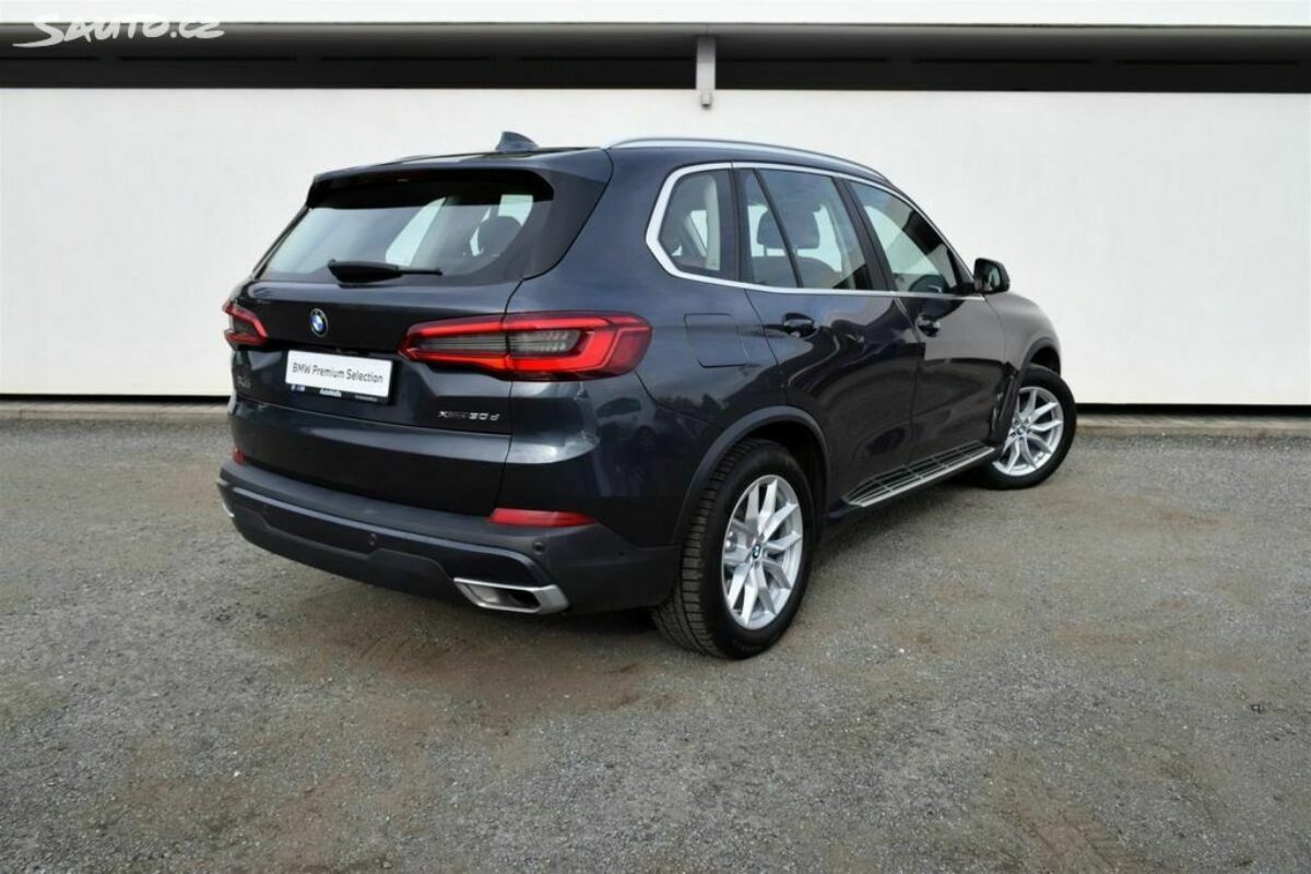 Fotografie vozu - klik pro zvětšení