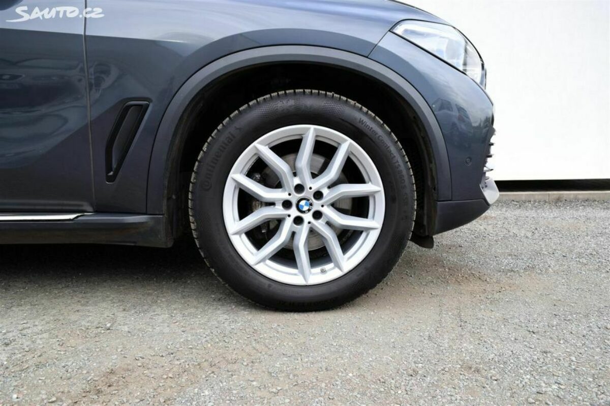 Fotografie vozu - klik pro zvětšení