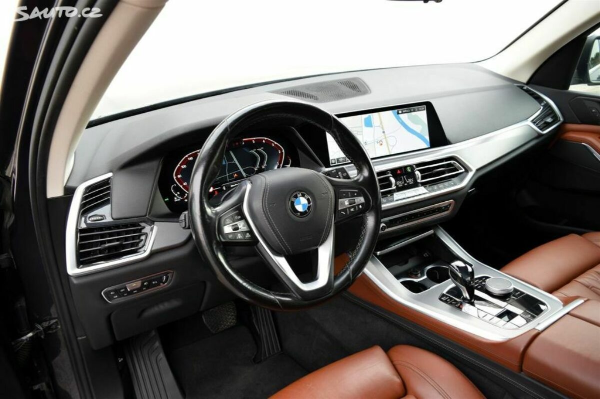 Fotografie vozu - klik pro zvětšení