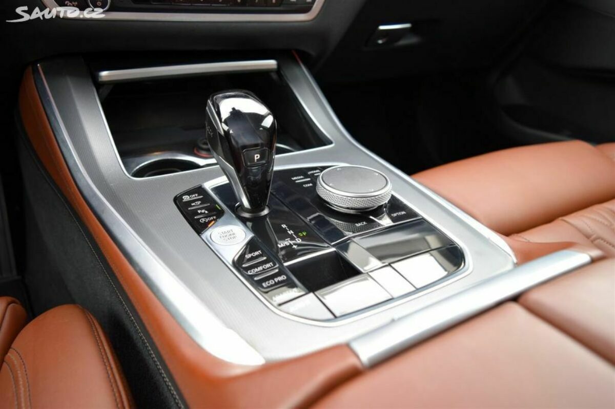 Fotografie vozu - klik pro zvětšení