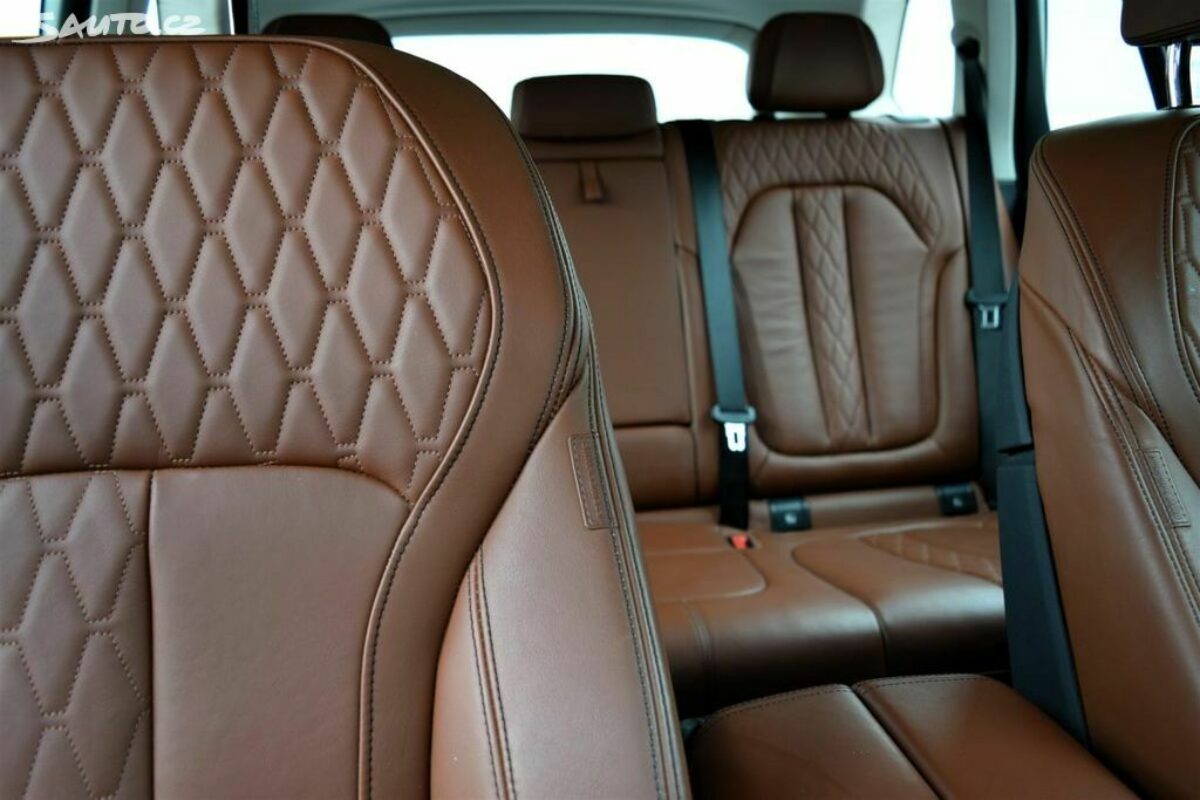 Fotografie vozu - klik pro zvětšení