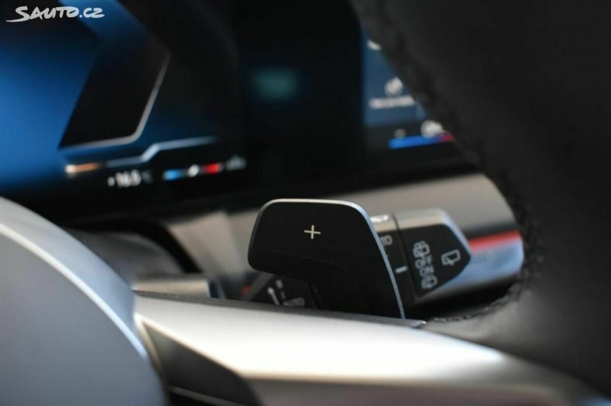 Fotografie vozu - klik pro zvětšení