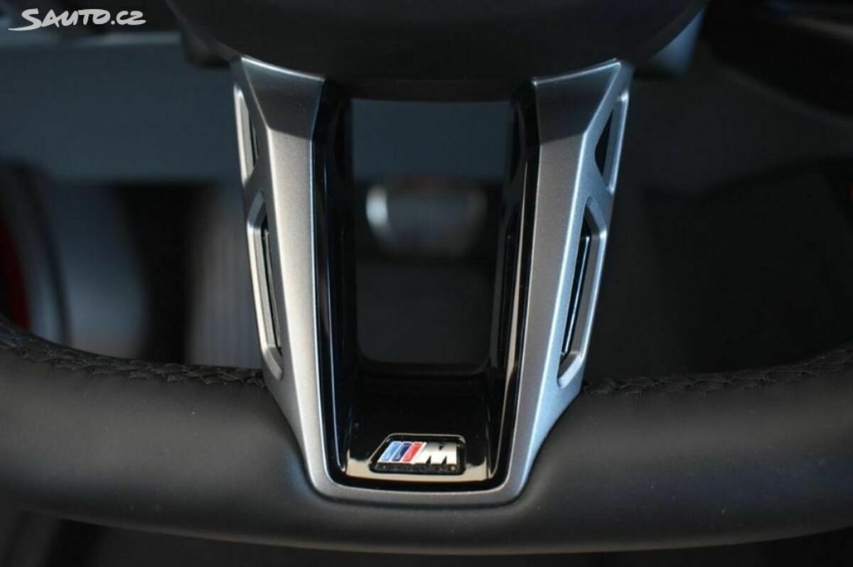 Fotografie vozu - klik pro zvětšení