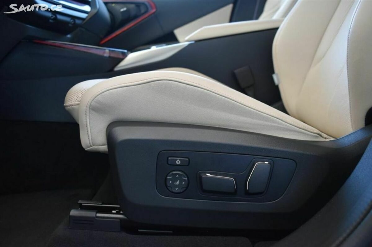 Fotografie vozu - klik pro zvětšení