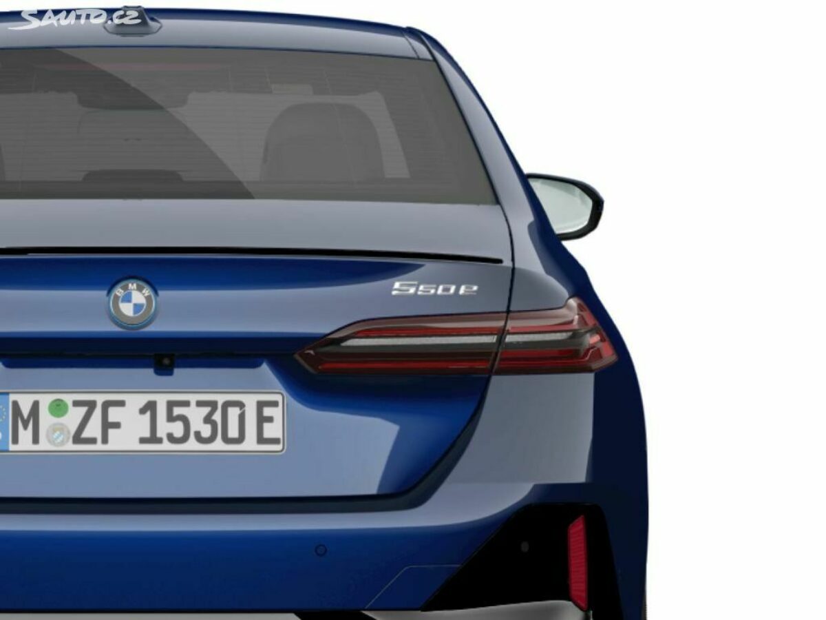 Fotografie vozu - klik pro zvětšení