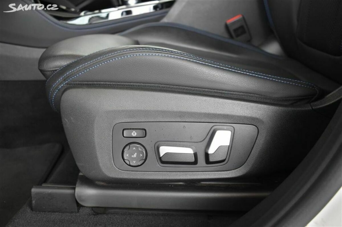 Fotografie vozu - klik pro zvětšení