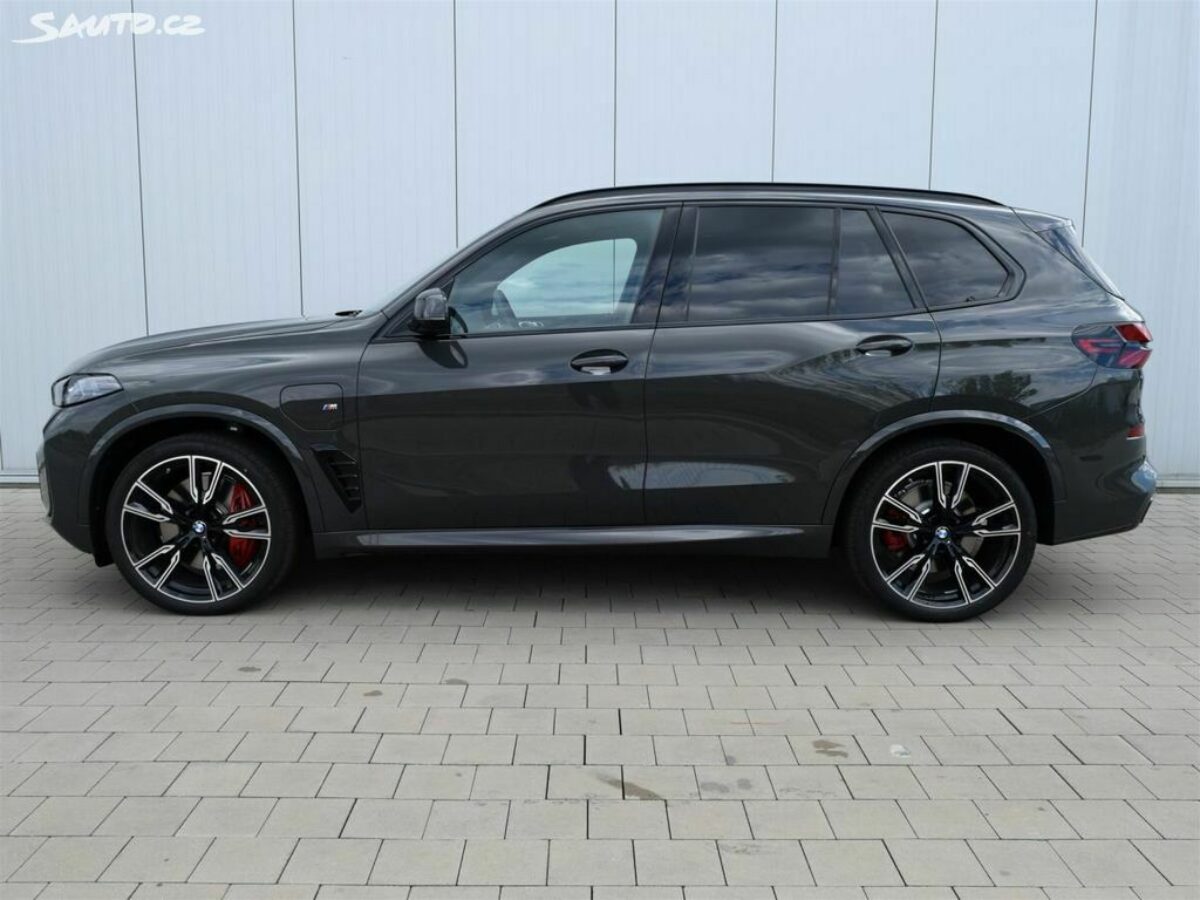 Fotografie vozu - klik pro zvětšení