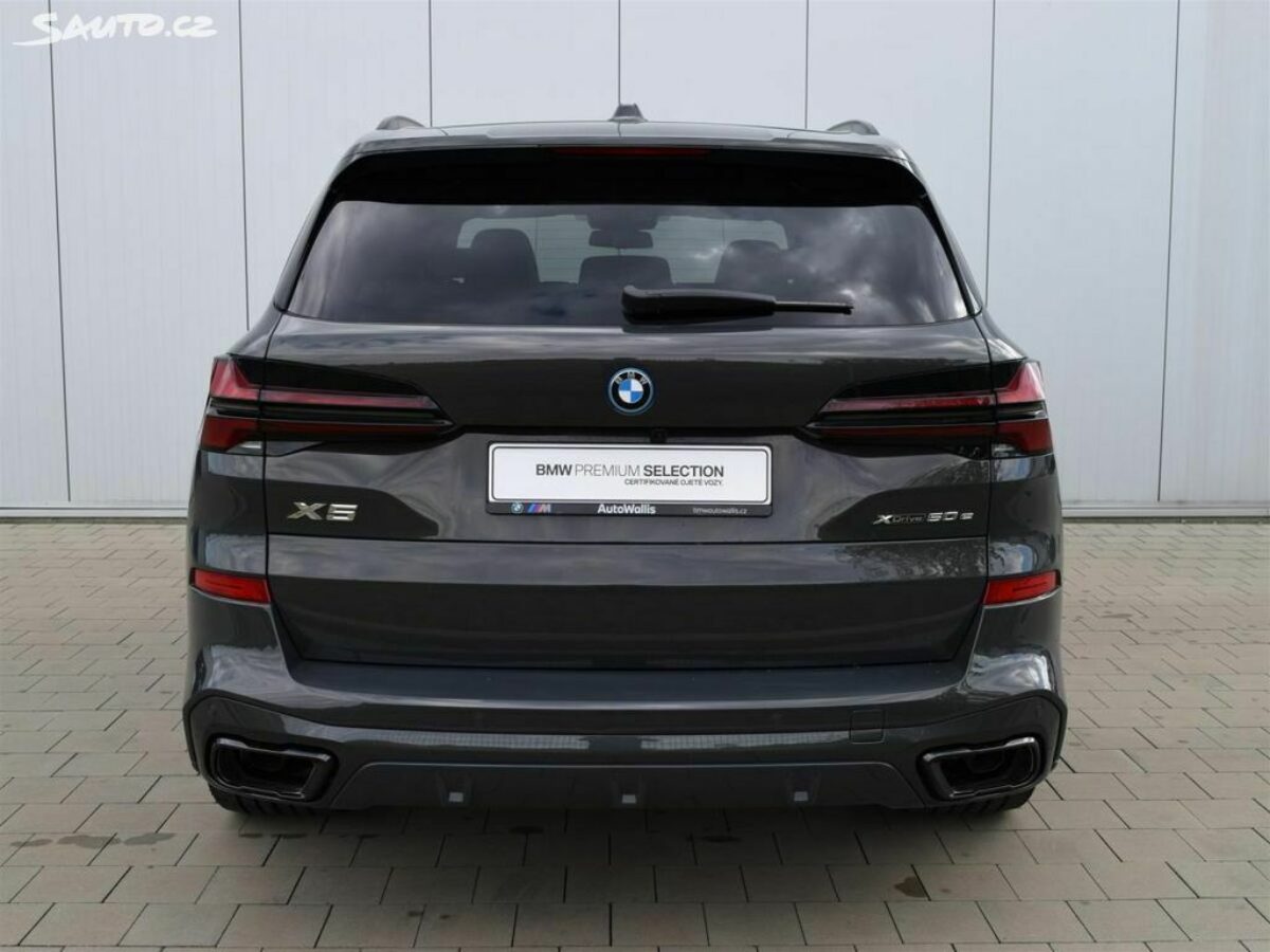 Fotografie vozu - klik pro zvětšení