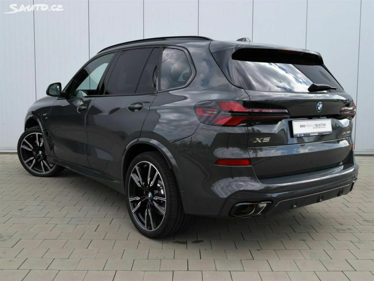 Fotografie vozu - klik pro zvětšení