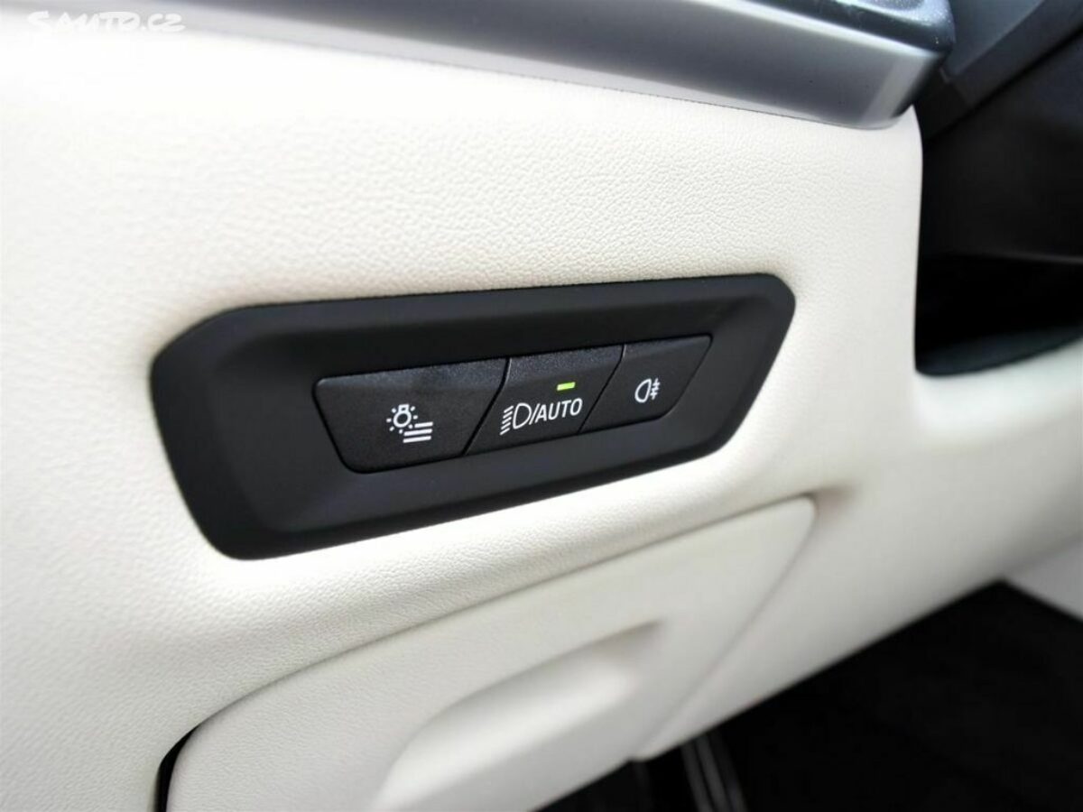 Fotografie vozu - klik pro zvětšení