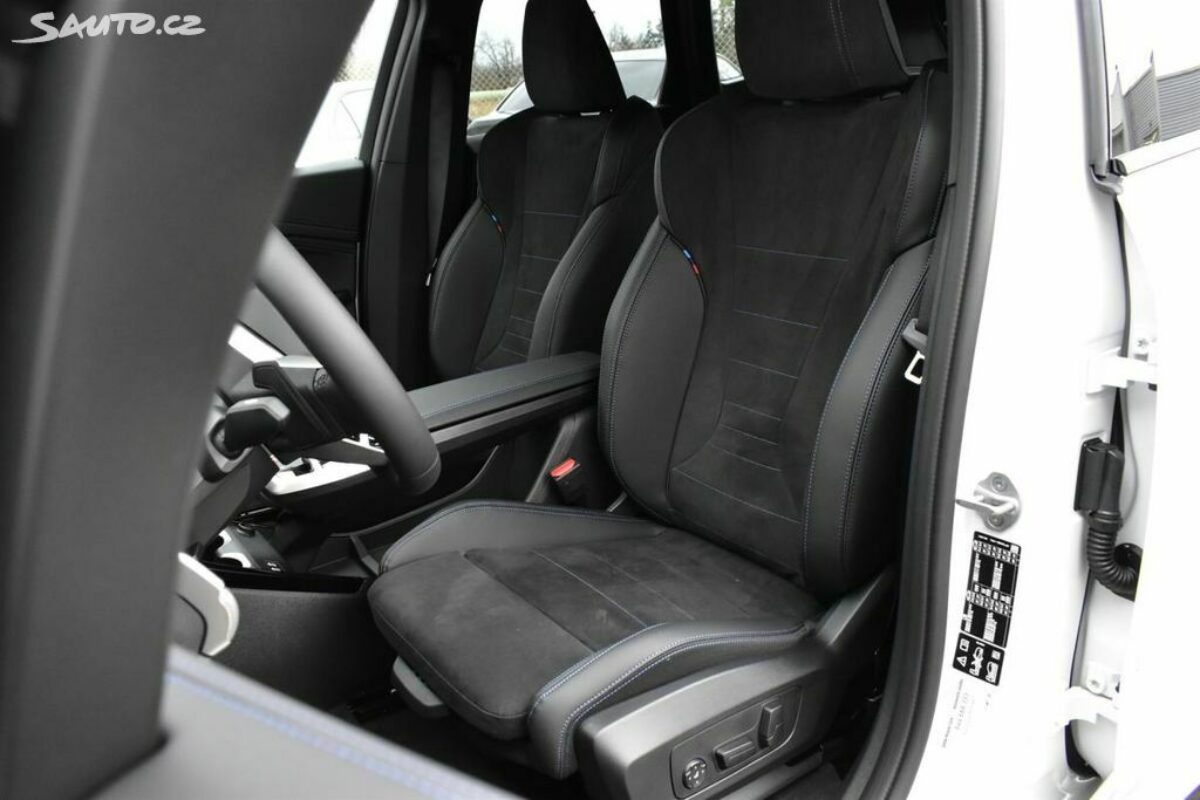 Fotografie vozu - klik pro zvětšení