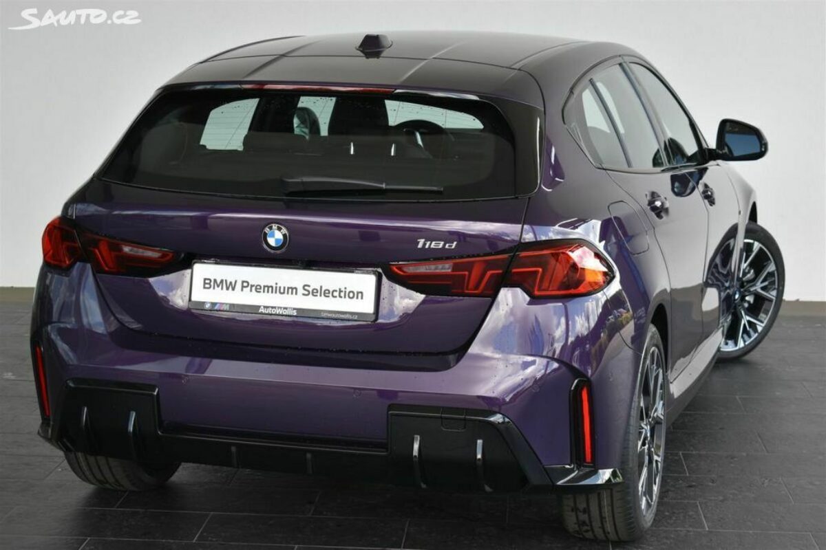 Fotografie vozu - klik pro zvětšení