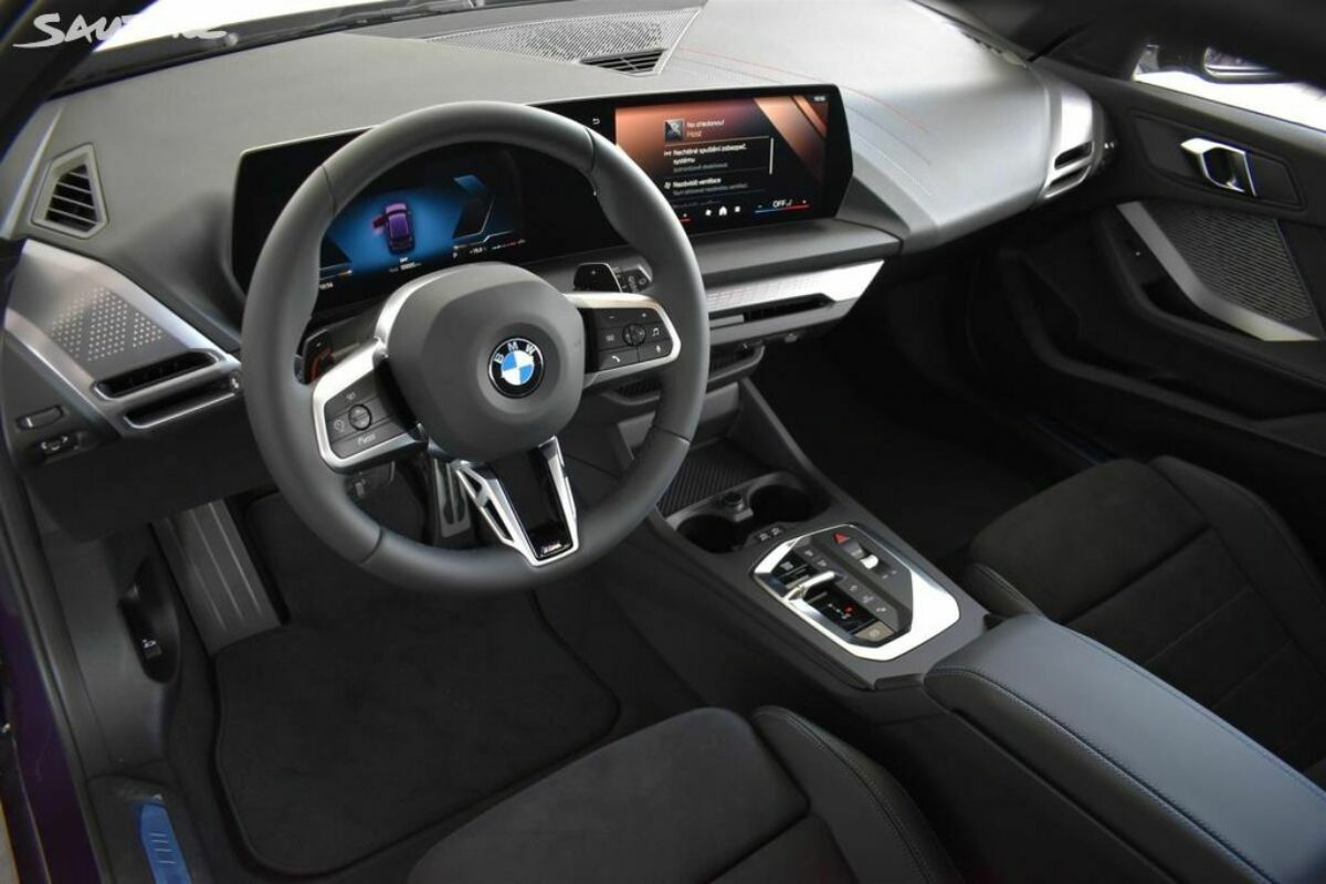 Fotografie vozu - klik pro zvětšení